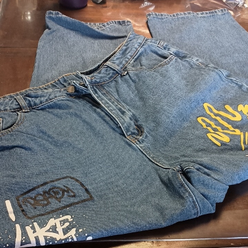 Shein Women's Jeans with Graphics. In good condition. Size 2X